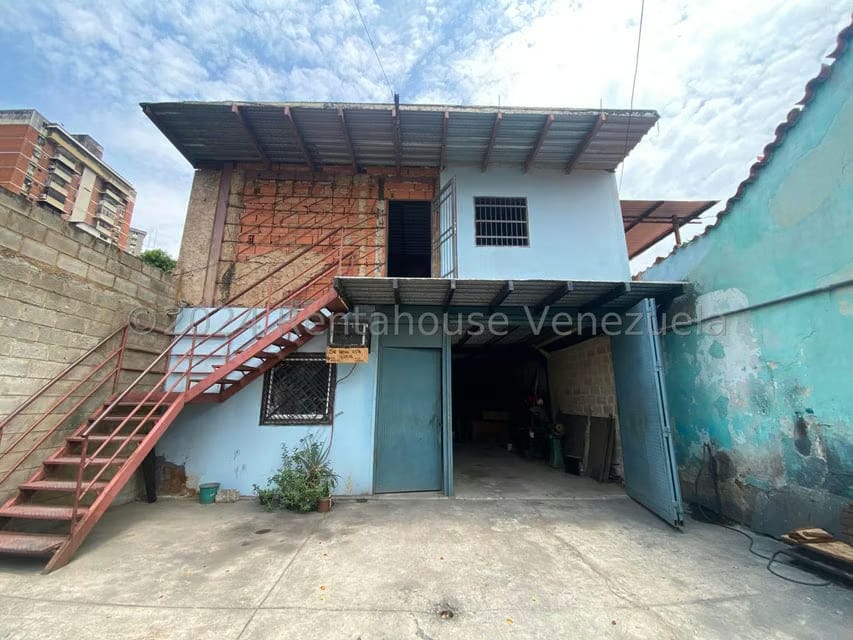 Comercial (Galpon - Deposito) en Venta en Zona Centro, Aragua - 2