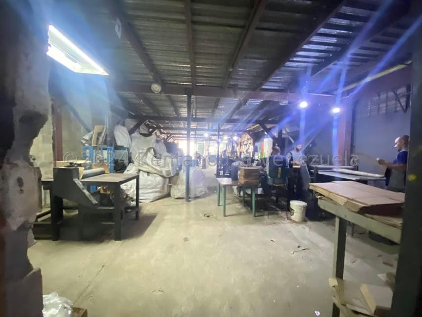 Comercial (Galpon - Deposito) en Venta en Zona Centro, Aragua - 13