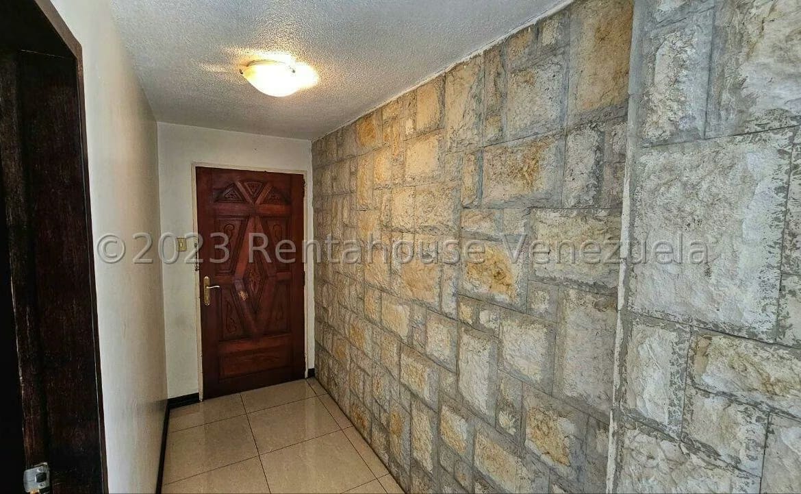 APARTAMENTO EN VENTA-CECILIA GUTIERREZ - 2