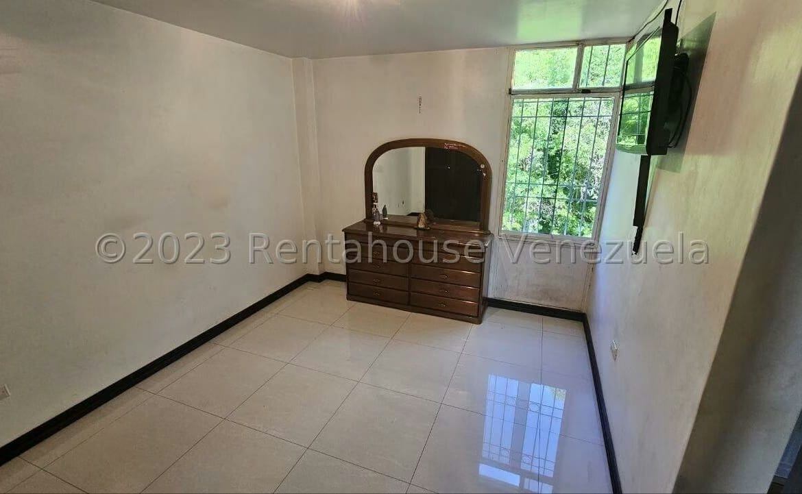 APARTAMENTO EN VENTA-CECILIA GUTIERREZ - 9