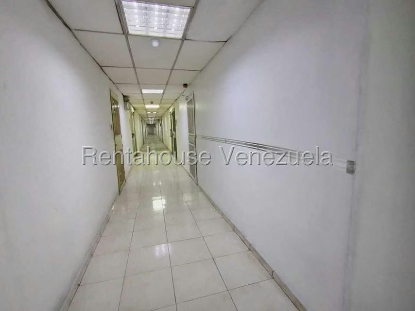 Comercial (Oficina) en Alquiler en Palo Verde, Distrito Metropolitano - 19
