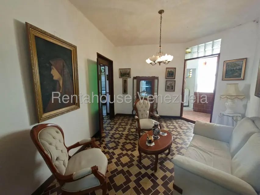 Casa (Multipes Niveles) en Venta en Catia, Distrito Metropolitano - 11