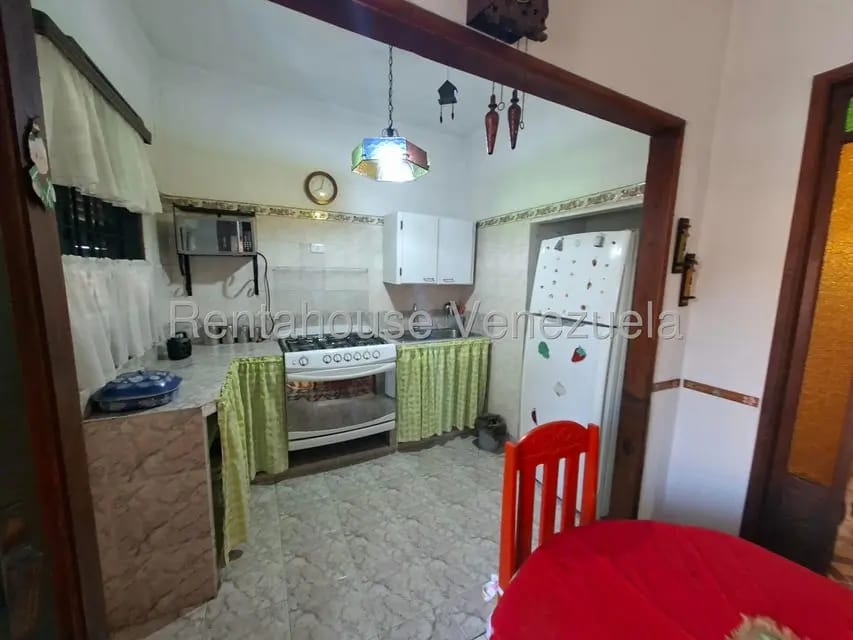 Casa (Multipes Niveles) en Venta en Catia, Distrito Metropolitano - 13