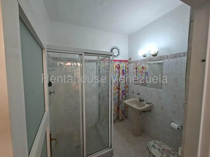 Casa (Multipes Niveles) en Venta en Catia, Distrito Metropolitano - 18