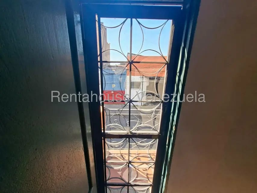 Casa (Multipes Niveles) en Venta en Catia, Distrito Metropolitano - 24