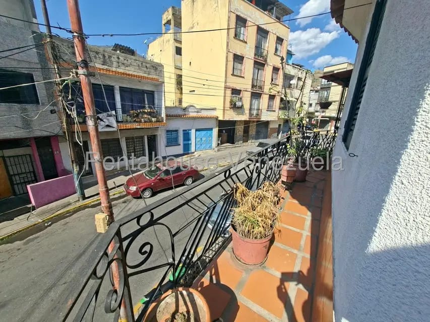 Casa (Multipes Niveles) en Venta en Catia, Distrito Metropolitano - 26