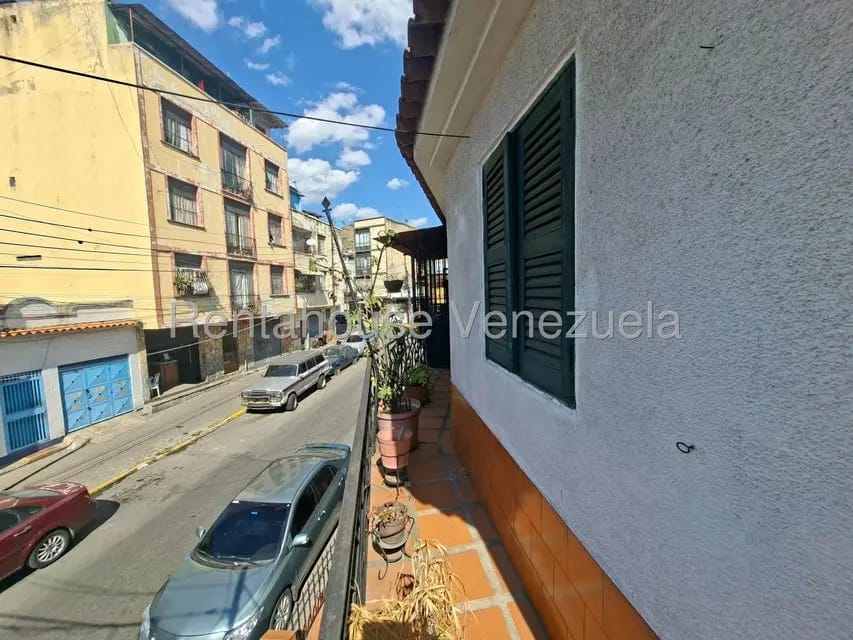 Casa (Multipes Niveles) en Venta en Catia, Distrito Metropolitano - 28