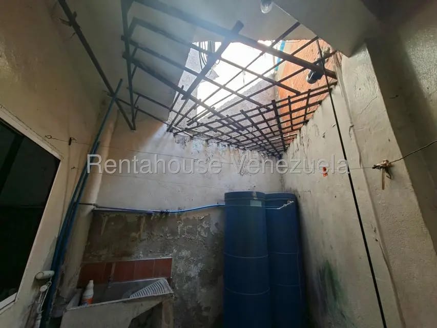 Casa (Multipes Niveles) en Venta en Catia, Distrito Metropolitano - 34