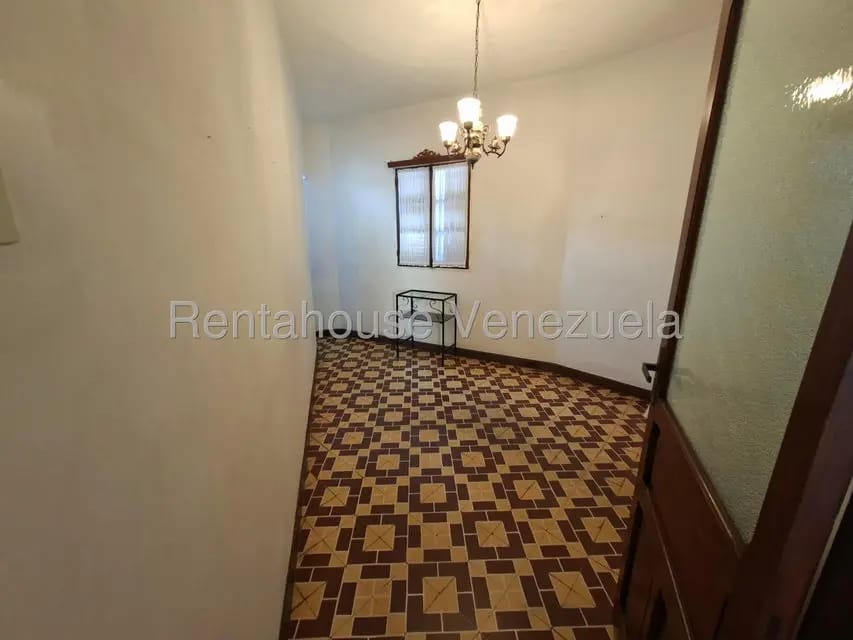 Casa (Multipes Niveles) en Venta en Catia, Distrito Metropolitano - 7