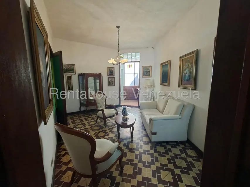 Casa (Multipes Niveles) en Venta en Catia, Distrito Metropolitano - 10