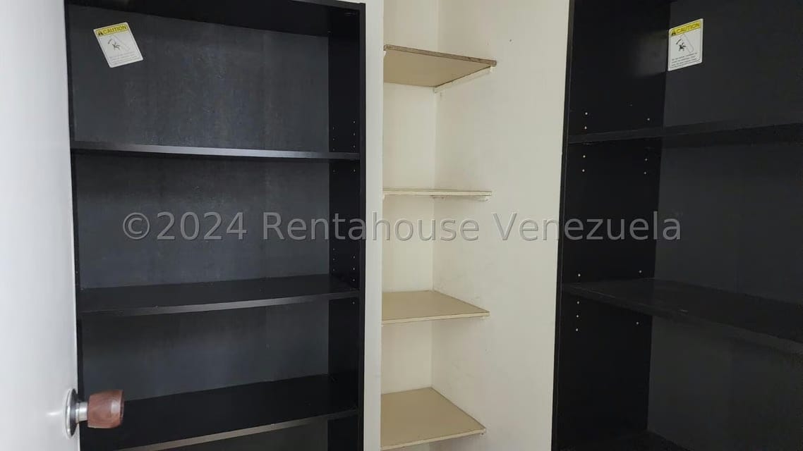Comercial (Oficina) en Alquiler en La Campiña, Distrito Metropolitano - 7