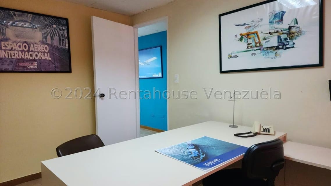 Comercial (Oficina) en Alquiler en La Campiña, Distrito Metropolitano - 8