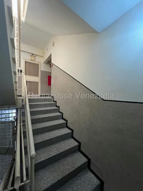 Comercial (Edificio) en Venta en Guarenas, Miranda - 13