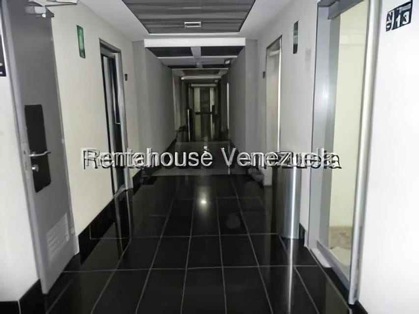 Comercial (Oficina) en Alquiler en Macaracuay, Distrito Metropolitano - 21