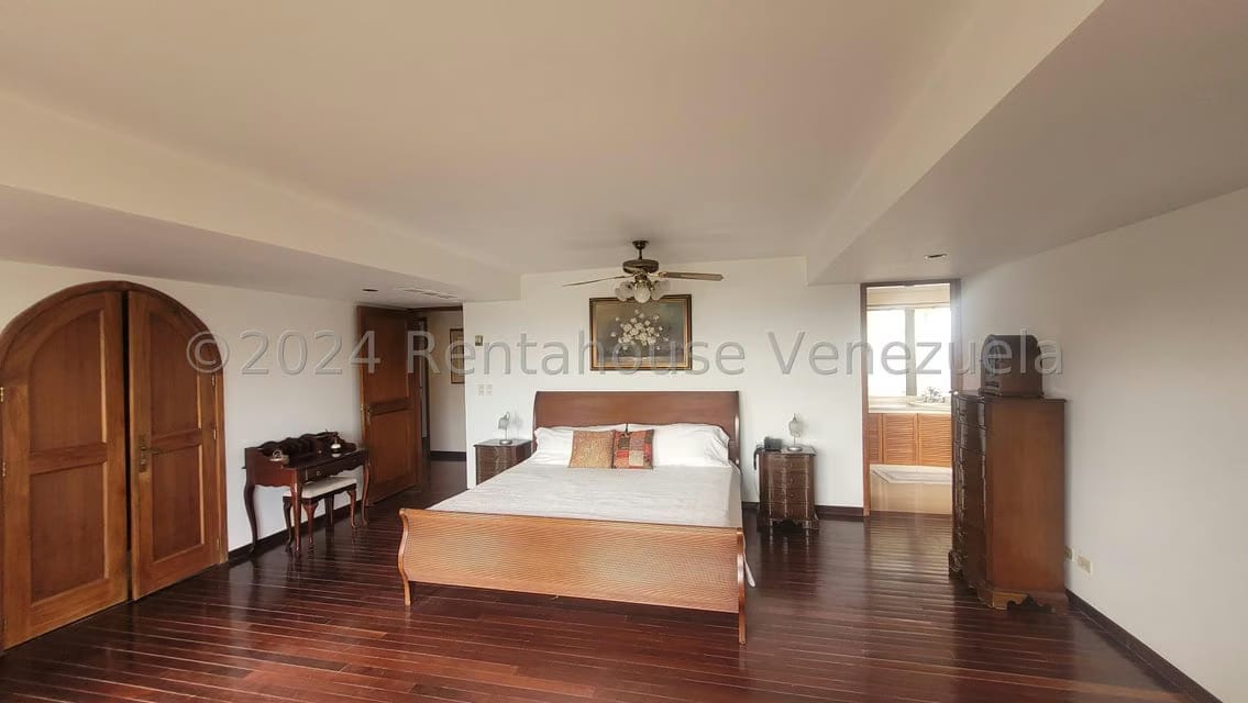 Apartamento (Multiples Niveles) en Venta en Los Samanes, Distrito Metropolitano - 23