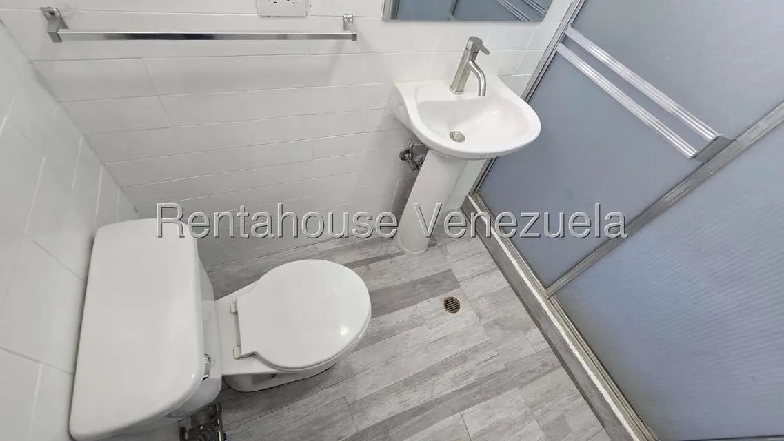 Apartamento (1 Nivel) en Alquiler en Santa Rosa de Lima, Distrito Metropolitano - 7