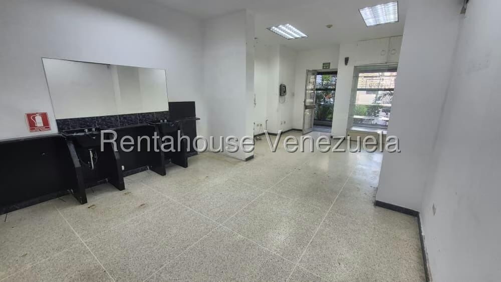 Comercial (Local Comercial) en Alquiler en Los Palos Grandes, Distrito Metropolitano - 4