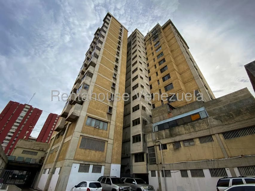 Apartamento (1 Nivel) en Alquiler en Centro, Lara