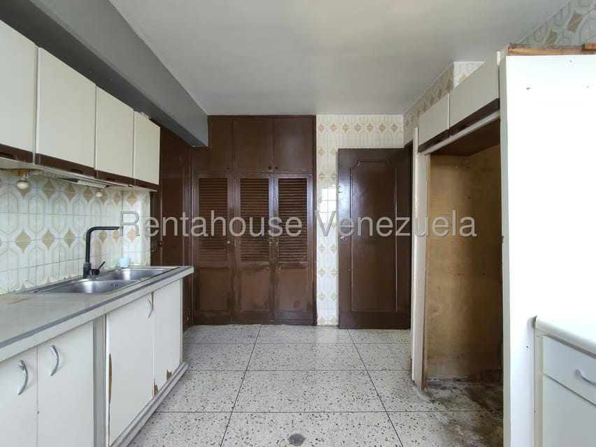 Apartamento (1 Nivel) en Alquiler en Centro, Lara - 9