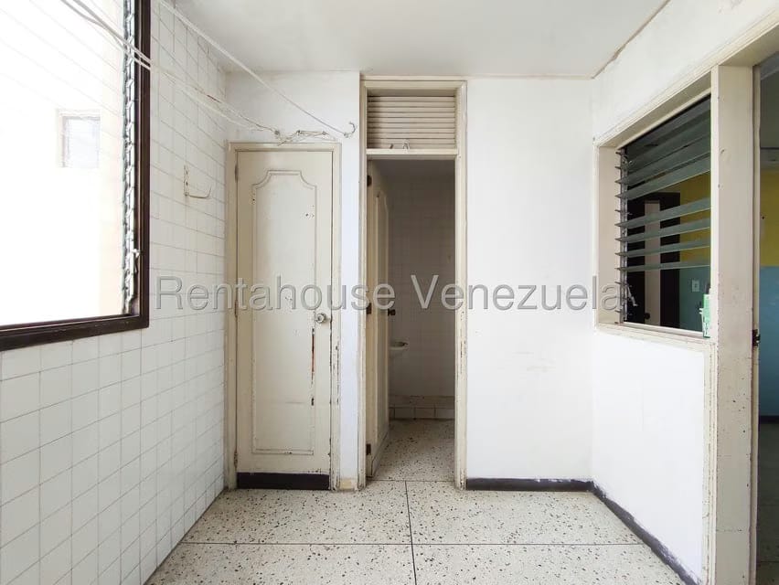 Apartamento (1 Nivel) en Alquiler en Centro, Lara - 10