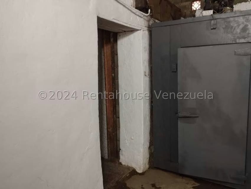 Comercial (Local Comercial) en Alquiler en Catia, Distrito Metropolitano - 12
