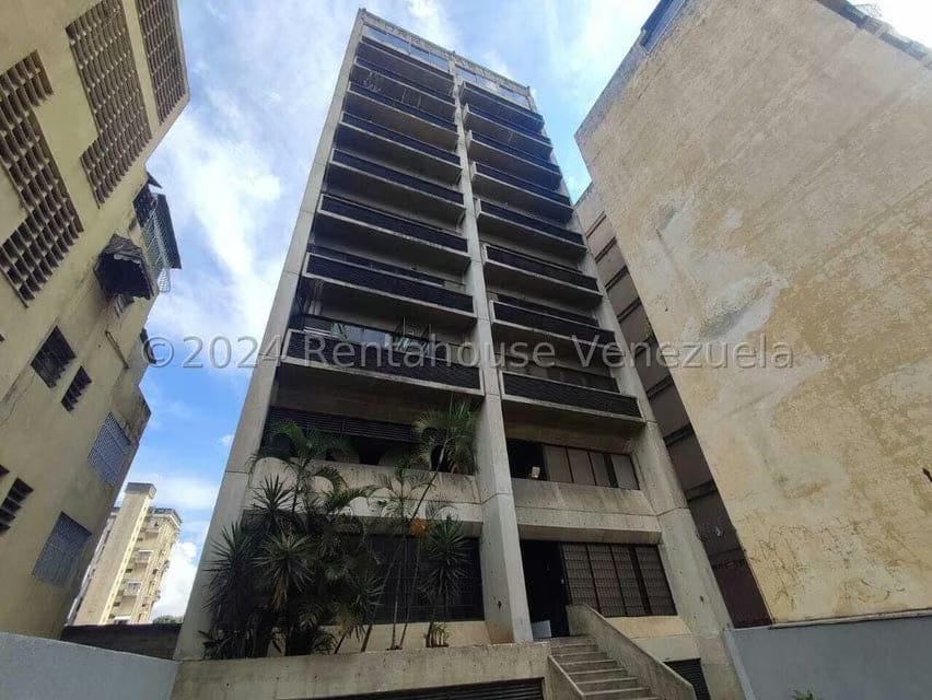 Comercial (Club Campestre) en Alquiler en Los Dos Caminos, Distrito Metropolitano