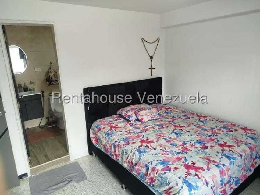 Apartamento (1 Nivel) en Venta en La Florida, Distrito Metropolitano - 13