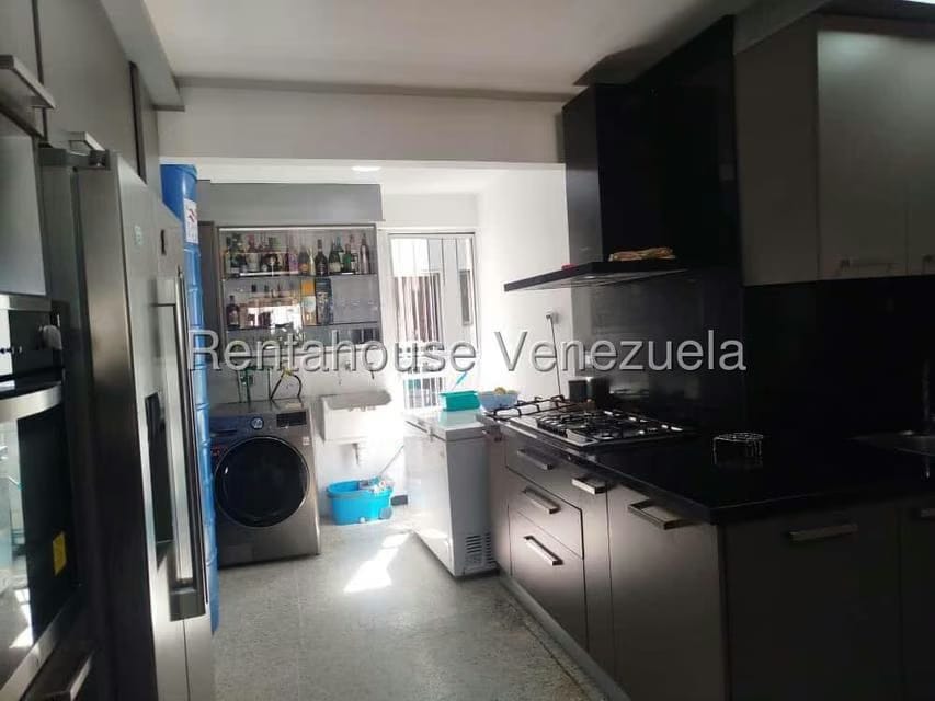 Apartamento (1 Nivel) en Venta en La Florida, Distrito Metropolitano - 26