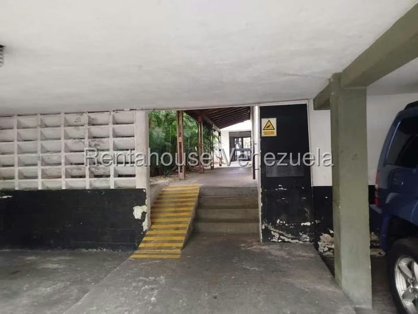 Apartamento (1 Nivel) en Venta en La Florida, Distrito Metropolitano - 30