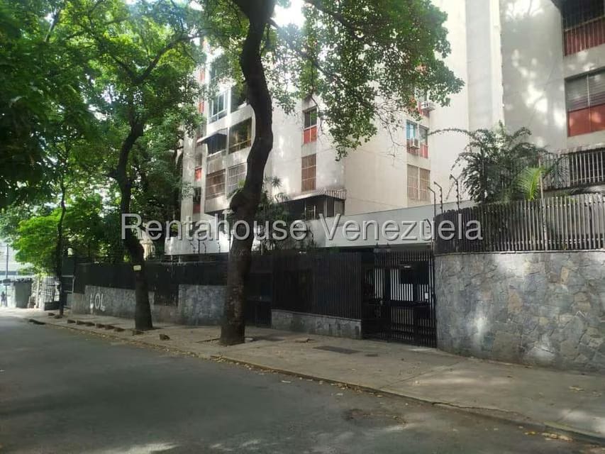 Apartamento (1 Nivel) en Venta en La Florida, Distrito Metropolitano - 35