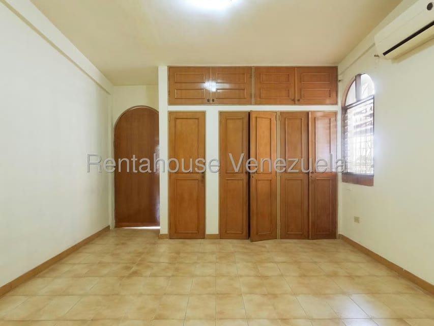 Casa (1 Nivel) en Venta en Centro, Lara - 18