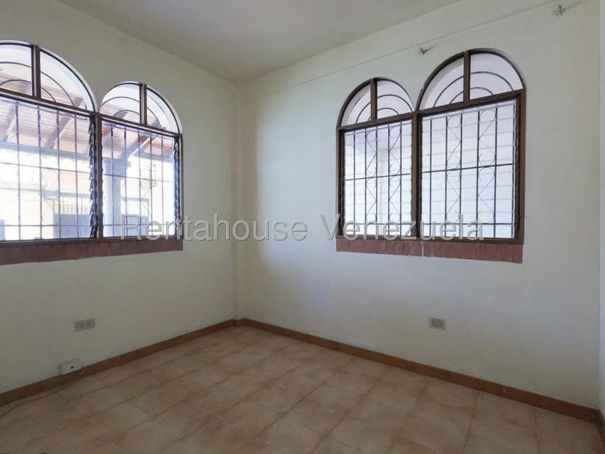 Casa (1 Nivel) en Venta en Centro, Lara - 9