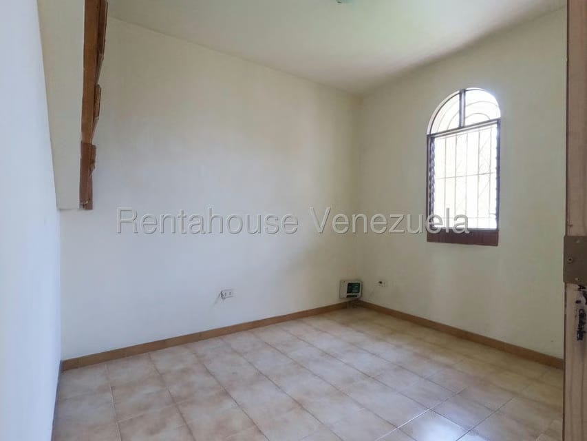 Casa (1 Nivel) en Venta en Centro, Lara - 10