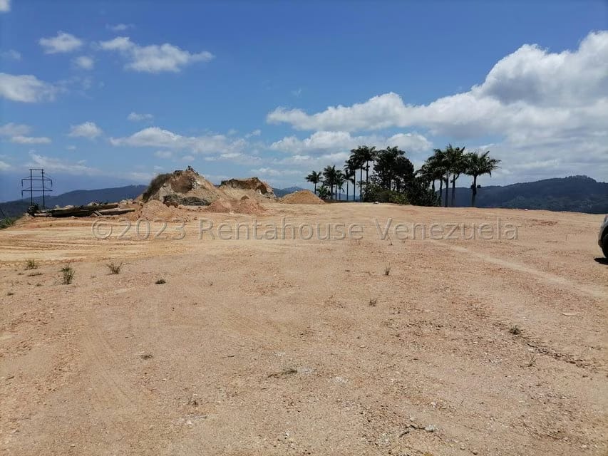Terreno (Comercial) en Venta en Potrerito, Miranda