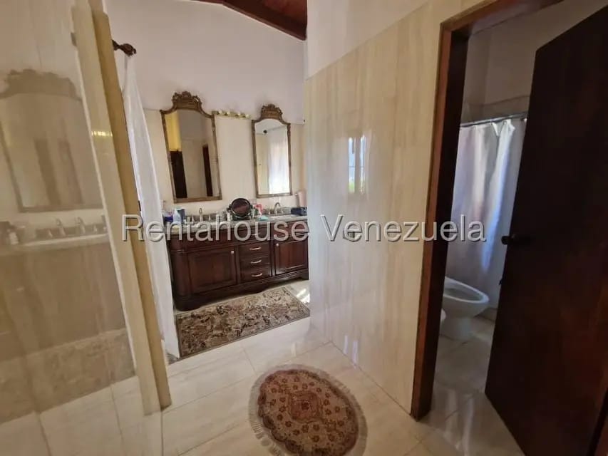 Casa (1 Nivel) en Venta en Santa Paula, Distrito Metropolitano - 26