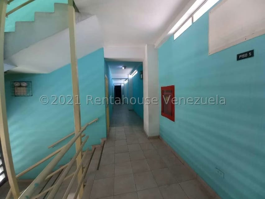 Comercial (Edificio) en Venta en Municipio Guaicaipuro, Miranda - 18
