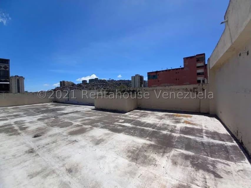 Comercial (Edificio) en Venta en Municipio Guaicaipuro, Miranda - 43