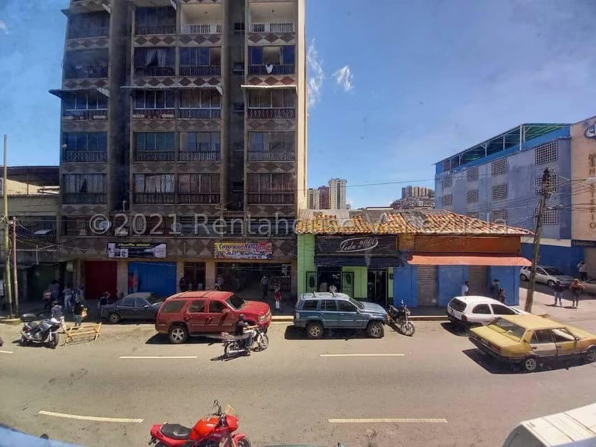 Comercial (Edificio) en Venta en Municipio Guaicaipuro, Miranda - 44