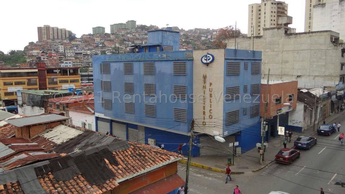 Comercial (Edificio) en Venta en Municipio Guaicaipuro, Miranda - 46