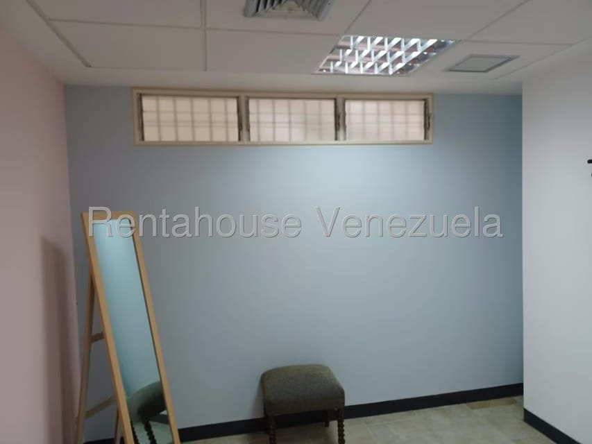 Casa (Multipes Niveles) en Venta en Los Rosales, Distrito Metropolitano - 12
