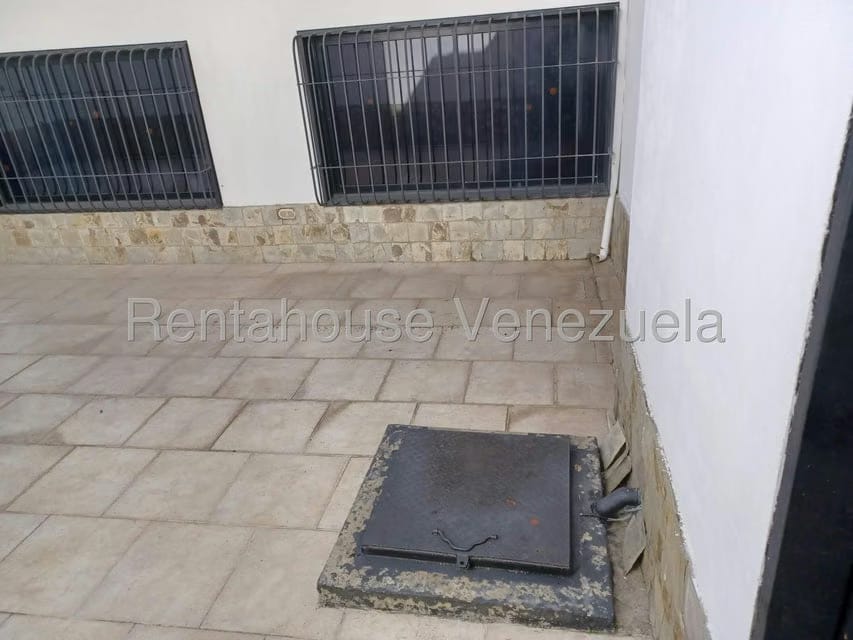 Casa (Multipes Niveles) en Venta en Los Rosales, Distrito Metropolitano - 16