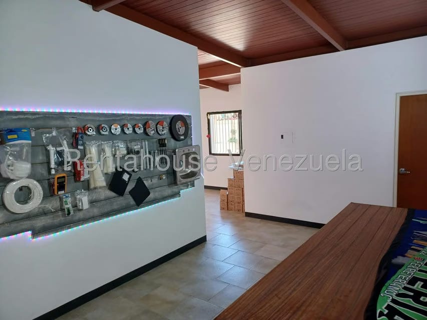 Casa (Multipes Niveles) en Venta en Los Rosales, Distrito Metropolitano - 40