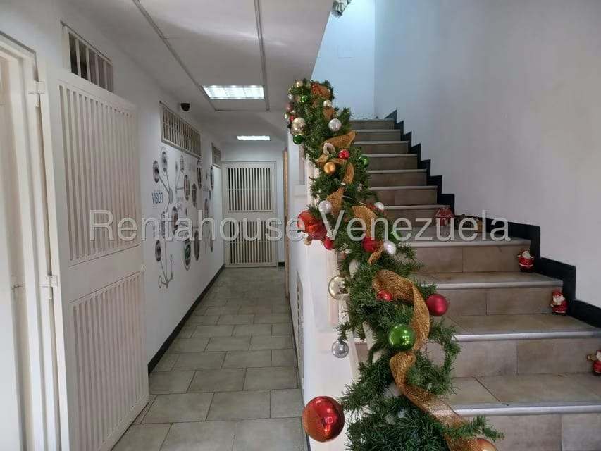Casa (Multipes Niveles) en Venta en Los Rosales, Distrito Metropolitano - 5