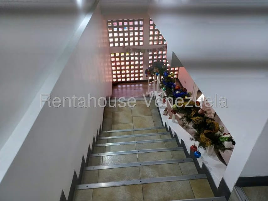 Casa (Multipes Niveles) en Venta en Los Rosales, Distrito Metropolitano - 41