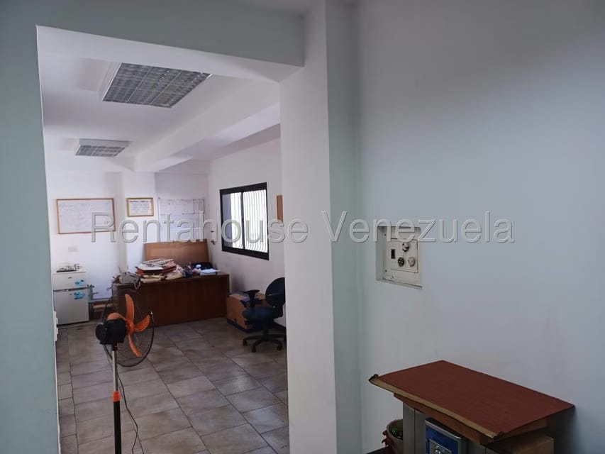 Casa (Multipes Niveles) en Venta en Los Rosales, Distrito Metropolitano - 48