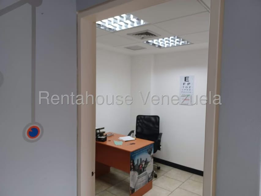 Casa (Multipes Niveles) en Venta en Los Rosales, Distrito Metropolitano - 52