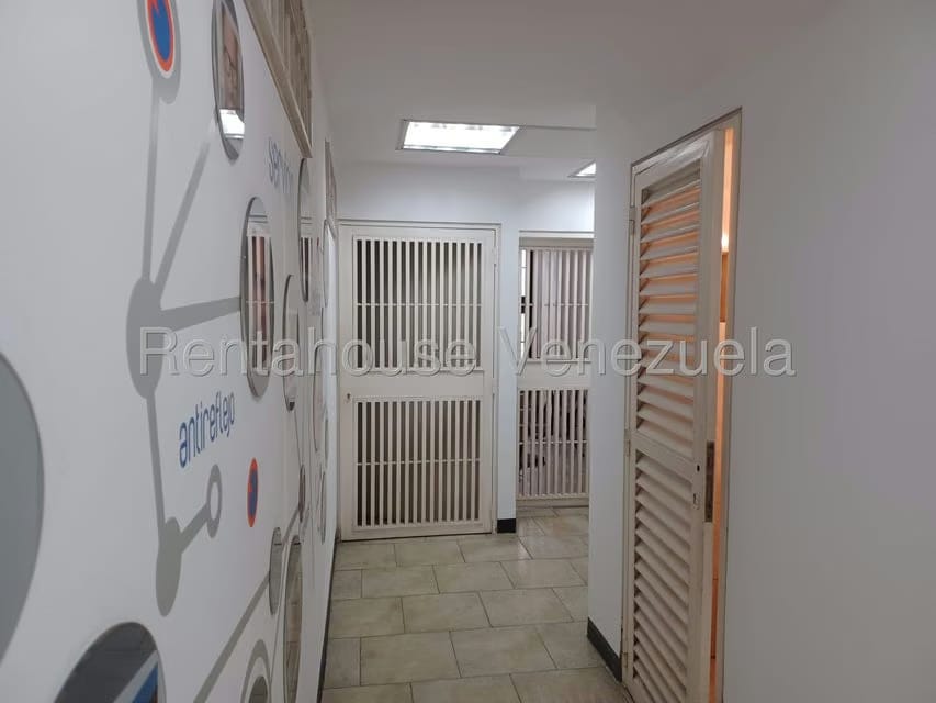 Casa (Multipes Niveles) en Venta en Los Rosales, Distrito Metropolitano - 58