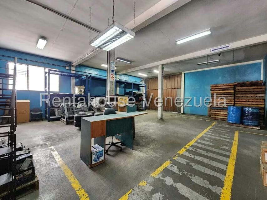 Comercial (Edificio) en Venta en Zona Industrial 1, Lara - 14