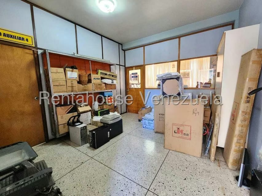 Comercial (Edificio) en Venta en Zona Industrial 1, Lara - 21