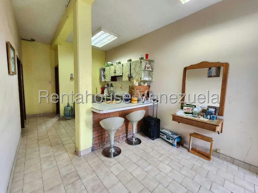 Comercial (Edificio) en Venta en Zona Industrial 1, Lara - 29